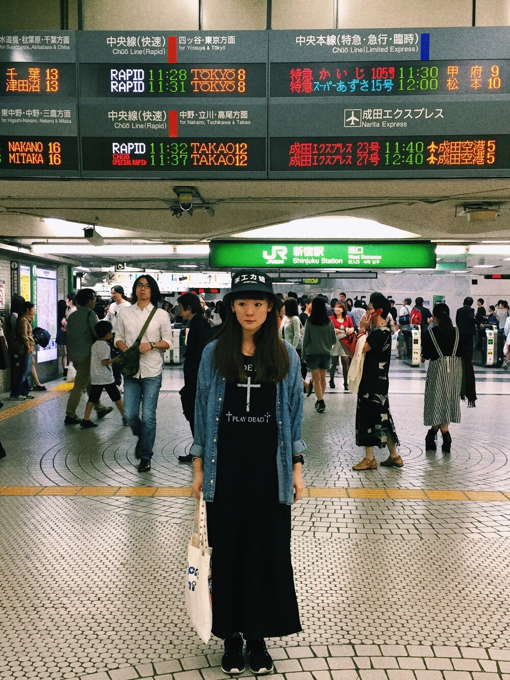「harajuku、hkgirl、Japan、holiday、idunknowwhatisfashion」｜「jouetieのアイテム（ワンピース、ブラック系）」を使った、Kiannbooさん（レディース・163cm）の秋コーディネートの1枚目の写真
