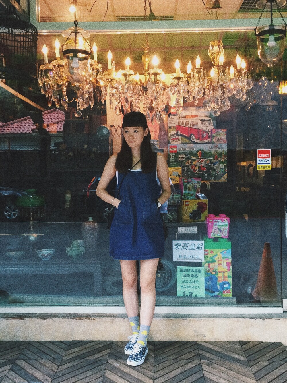 「denim、idunknowwhatisfashion、hkgirl、TAIPEI」｜「ALANDのアイテム（ワンピース、ブルー系）」を使った、Kiannbooさん（レディース・163cm）の秋コーディネートの1枚目の写真