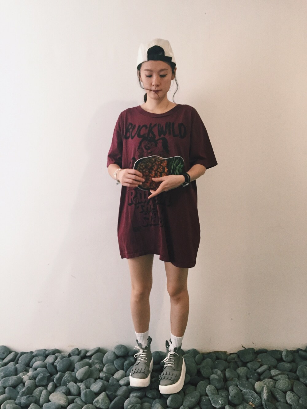 「dailylook、ootd、korea、Tokyo bopper」｜「RNAのアイテム（Tシャツ/カットソー、その他）」を使った、Kiannbooさん（レディース・163cm）の冬コーディネートの1枚目の写真