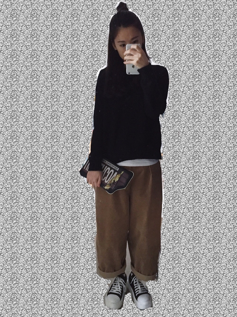 「UNIQLOのアイテム（ニット/セーター、ブラック系）」を使った、Kiannbooさん（レディース・163cm）の冬コーディネートの1枚目の写真