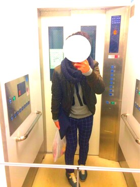 「AZUL by moussy（アズールバイマウジー）のアイテム（スウェット）」を使った、EDGEさん（メンズ・170cm）の秋コーディネート