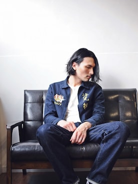 「blue」｜「アイテム（その他アウター）」を使った、陳星申易さん（メンズ・179cm）の春コーディネート