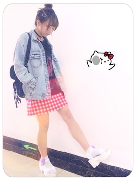 「CRASH HELLO KITTY（クラッシュハローキティ）のアイテム（その他）」を使った、大吉レロロさん（レディース・160cm）の春コーディネート