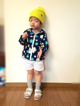 「フラワープリント」｜「アイテム（ニットキャップ/ビーニー）」を使った、Taigaboyさん（キッズ・90cm）の春コーディネート