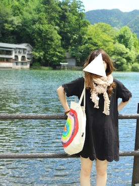 「merry jenny（メリージェニー）のスカラップＴワンピ（ワンピース、ブラック系）」を使った、ぴらりらさん（レディース）の秋コーディネート