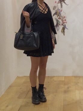 「Planet blue world（プラネットブルーワールド）のアイテム」を使った、Marinaさん（レディース・157cm）の秋コーディネート