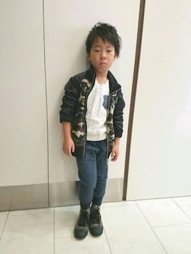 「RAD CUSTOM（ラッドカスタム）のアイテム（ジャケット/アウター）」を使った、ayuさん（キッズ・120cm）の秋コーディネート
