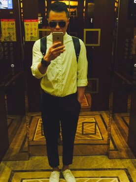 「NEIL BARRETT（ニールバレット）のアイテム（チノパンツ）」を使った、屍兇さん（メンズ・181cm）の冬コーディネート