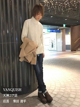 「VANQUISH」｜「アイテム（チェスターコート）」を使った、VANQUISHさん（メンズ・167cm）の秋コーディネート