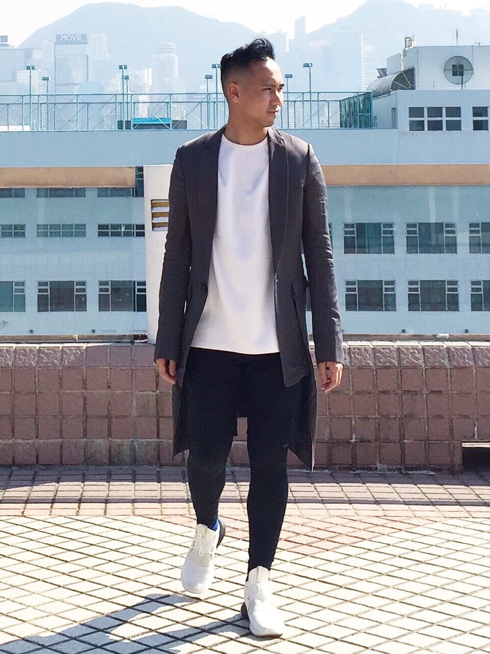 「fashion、styling、STYLE、ootd、autumn、秋、jacket 、JULIUS、TOPMAN、adidas」｜「JULIUSのアイテム（テーラードジャケット、その他）」を使った、Jeffreyさん（メンズ・182cm）の秋コーディネートの1枚目の写真