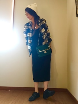 「柄物」｜「アイテム（その他）」を使った、manaさん（レディース・164cm）の秋コーディネート