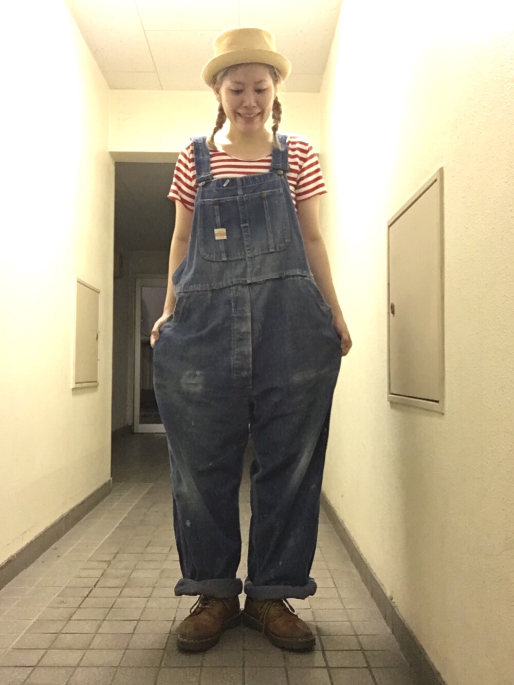 「夏コーデ、カジュアルコーデ、カンカン帽、ボーダー、ボーイッシュ、古着、VINTAGE、used」｜「PAY-DAYのアイテム（サロペット/オーバーオール、ブルー系）」を使った、なつおさん（レディース・165cm）の夏コーディネートの1枚目の写真