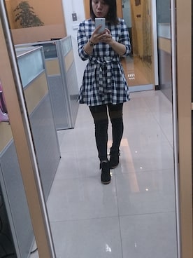 「アイテム（シャツワンピース）」を使った、芹菜莎拉さん（レディース・154cm・20代）の秋コーディネート