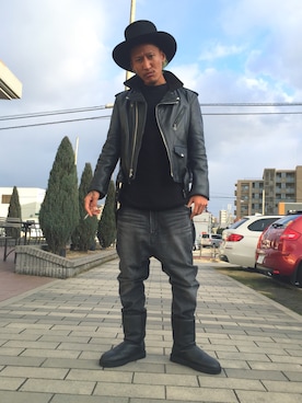 「UNIF（ユニフ）のアイテム（ニット/セーター）」を使った、Staxx T (CREAM)さん（メンズ・178cm）の冬コーディネート