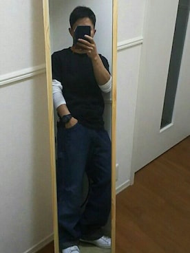 「ikka（イッカ）のアイテム（Tシャツ/カットソー、ホワイト系）」を使った、ケーンさん（メンズ・164cm）の春コーディネート