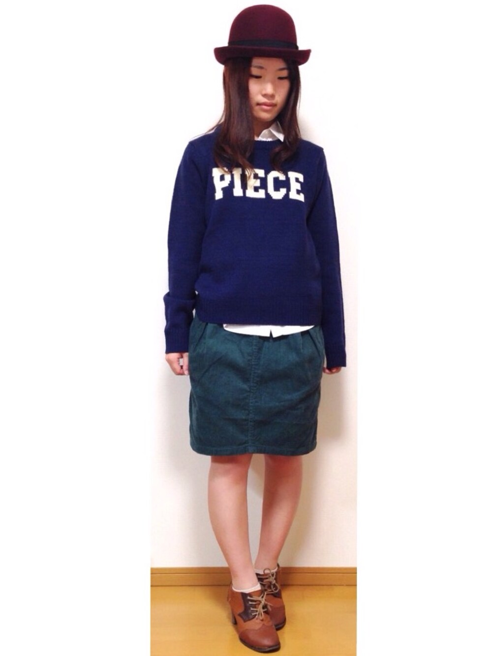 「不明の帽子（ハット、ブラック系）」を使った、まなぴさん（レディース・152cm）の秋コーディネートの1枚目の写真