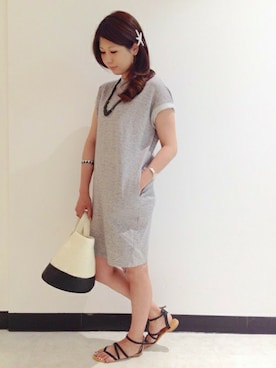 「Khaju（カージュ）のアイテム」を使った、岡田さん（レディース・162cm）の春コーディネート