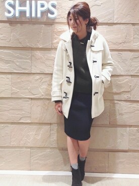 「アイテム（ダッフルコート、ホワイト系）」を使った、岡田さん（レディース・162cm）の秋コーディネート