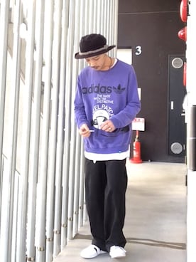 「スエット」｜「アイテム（チノパンツ）」を使った、さん（メンズ・177cm）の冬コーディネート