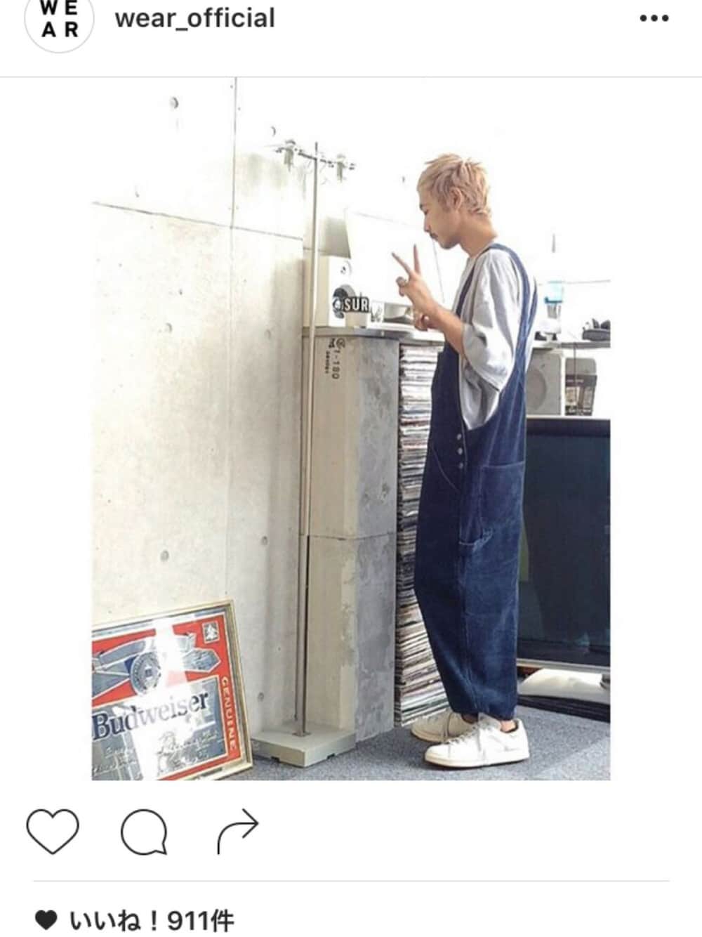 「overall、corduroy、oversize、big silhouette、loose fit、stan smith、used、instagram、LOVE&PEACEproject、ラブ＆ピース2016」｜「GILDANのアイテム（Tシャツ/カットソー、グレー系）」を使った、さん（メンズ・177cm）の秋コーディネートの1枚目の写真