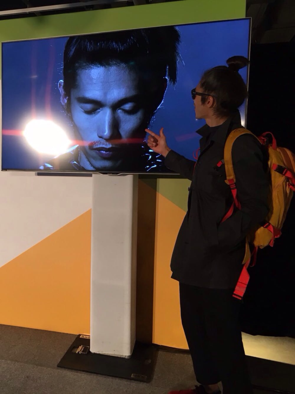 「microsoft、香港、MofM(manofmoods)、mofm、manofmoods、mountain of moods、新作、ブラック、urbanoutdoor、PCバックデザインさせて頂きました。」｜「BURTONのAK 31L PACK（バックパック/リュック、オレンジ系）」を使った、福山正和さん（メンズ・178cm）の秋コーディネートの1枚目の写真