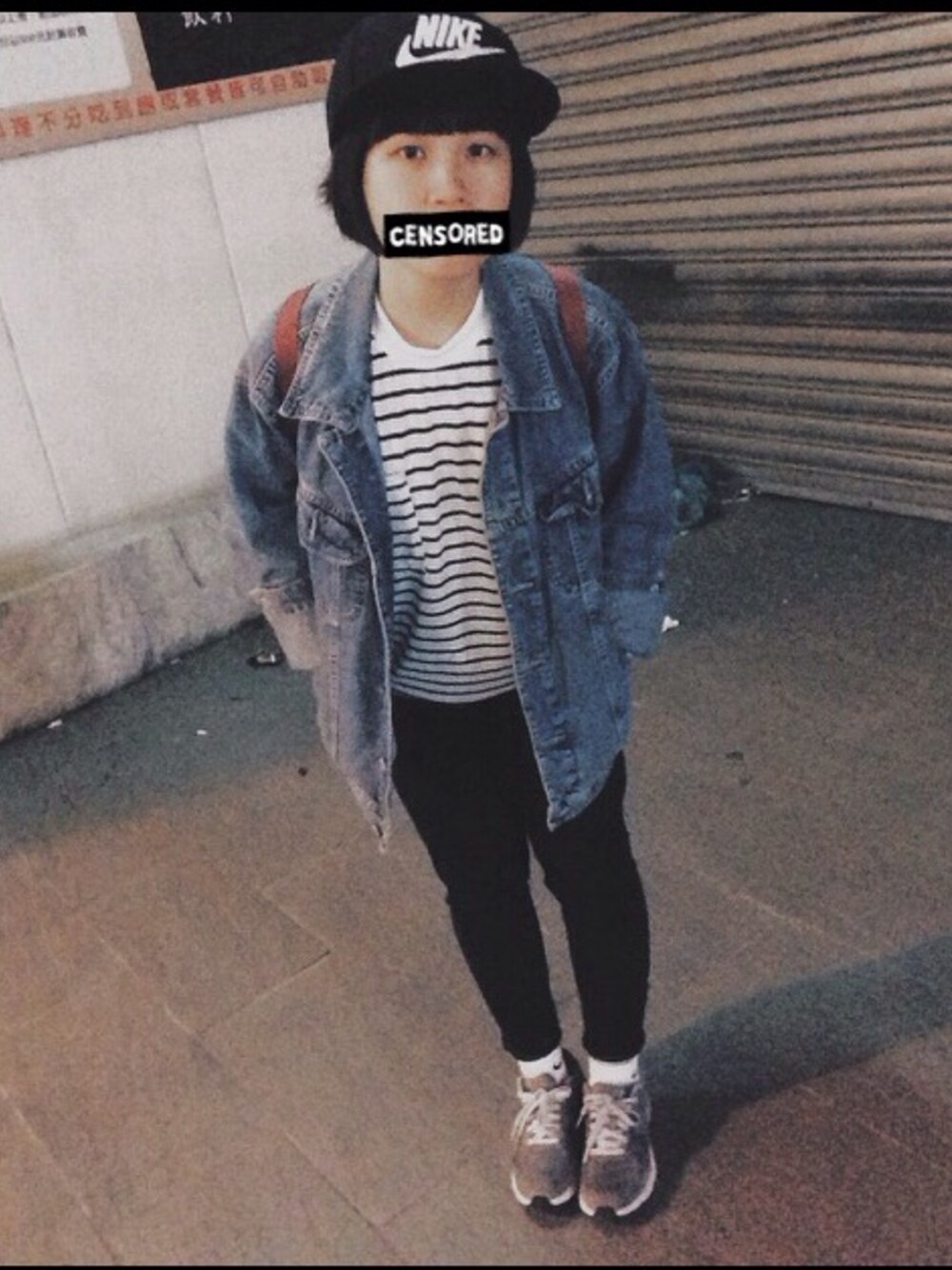 「Taiwan、white、black、ootd、blue、snapback、denim、NIKE、hat、street」｜「BENETTON (UNITED COLORS OF BENETTON)のアイテム（デニムジャケット、ブルー系）」を使った、VVVさん（レディース・157cm）の秋コーディネートの1枚目の写真