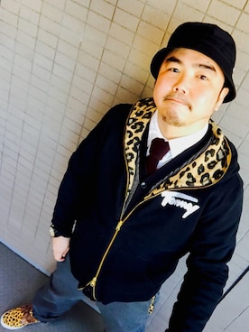 「TOMMY（トミー）のアイテム（帽子）」を使った、JUNØ  D'Marzioさん（メンズ・174cm）の冬コーディネート