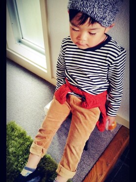 「無印良品（ムジルシリョウヒン）のアイテム（Tシャツ/カットソー、ブラック系）」を使った、ERENさん（キッズ・100cm）の秋コーディネート