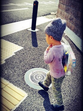 「DENIM DUNGAREE（デニムダンガリー）のアイテム（スウェット、パープル系）」を使った、ERENさん（キッズ・100cm）の秋コーディネート