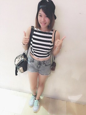 「アイテム（その他シューズ、グレー系）」を使った、Audrey Syさん（レディース・154cm）の冬コーディネート