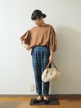 「FREE’S PHRASE（フリーズフレーズ）のアイテム」を使った、ｐａｎａさん（レディース・162cm）の秋コーディネート