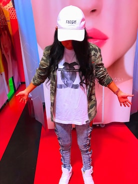 「カモ柄」｜「アイテム（アナログ腕時計）」を使った、ayakaさん（レディース・154cm）の秋コーディネート