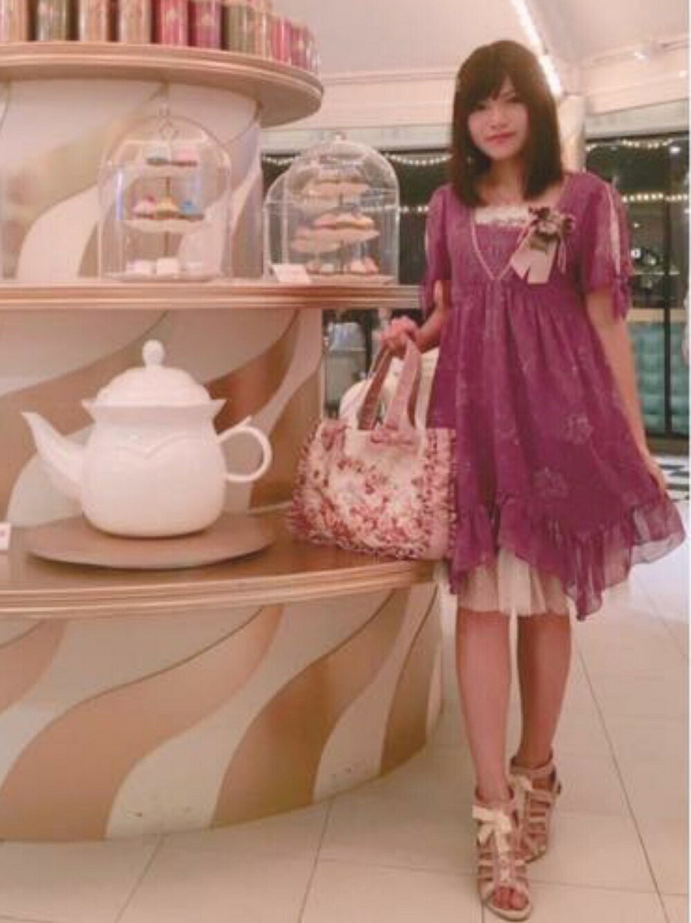 「ootd、axes femme」｜「axes femmeのアイテム（バッグ、ピンク系）」を使った、柚子さん（レディース・153cm）の秋コーディネートの1枚目の写真