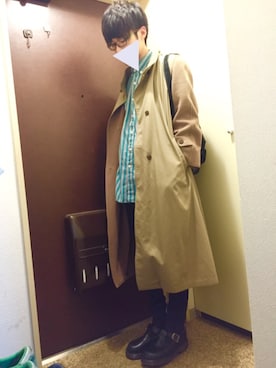 「黒リュック」｜「アイテム（トレンチコート）」を使った、あべまるさん（メンズ・172cm）の冬コーディネート
