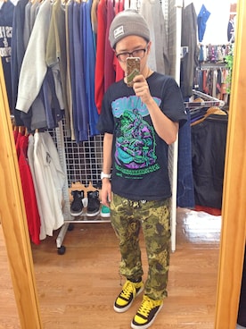 「ROLLING CRADLE（ローリングクレイドル）のアイテム（ニットキャップ/ビーニー）」を使った、アナーキー田中さん（メンズ・171cm）の秋コーディネート