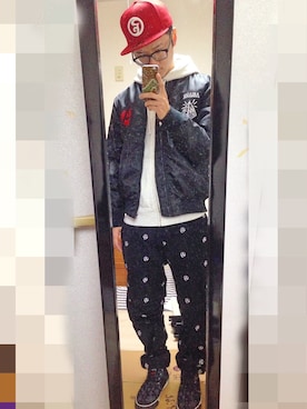 「ROLLING CRADLE（ローリングクレイドル）のアイテム（キャップ）」を使った、アナーキー田中さん（メンズ・171cm）の冬コーディネート
