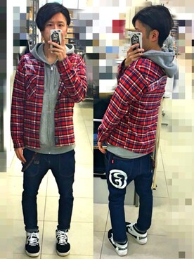 「ROLLING CRADLE（ローリングクレイドル）のアイテム（パーカー）」を使った、アナーキー田中さん（メンズ・171cm）の春コーディネート