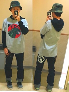 「ROLLING CRADLE（ローリングクレイドル）のアイテム（デニムパンツ）」を使った、アナーキー田中さん（メンズ・171cm）の秋コーディネート