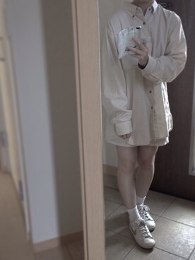 「UNIQLO（ユニクロ）のアイテム（シャツ/ブラウス、ホワイト系）」を使った、Kitajiiさん（レディース・156cm）の秋コーディネート