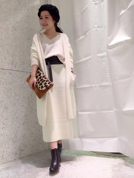 ミディ丈ニットタイトスカートを使った人気ファッションコーディネート Wear