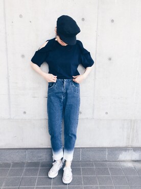 「MILKFED.（ミルクフェド）のアイテム（デニムパンツ、ブルー系）」を使った、下島麻子さん（レディース・159cm）の春コーディネート