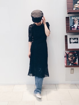 「NINE（ナイン）のアイテム（ワンピース、ブルー系）」を使った、下島麻子さん（レディース・159cm）の秋コーディネート