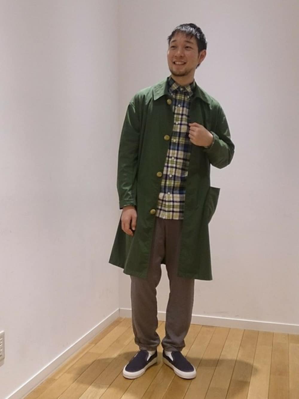 「#vans、#danton、#GYMPHLEX」｜「GYMPHLEXの【GYMPHLEX(ジムフレックス)】長袖ボタンダウンシャツ MADRAS CHECK（シャツ/ブラウス、グリーン系）」を使った、hayashiさん（メンズ・173cm）の冬コーディネートの1枚目の写真