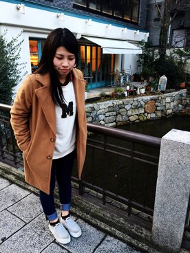「スウェット×シャツ」｜「アイテム（チェスターコート）」を使った、Mikoさん（レディース・150cm）の冬コーディネート