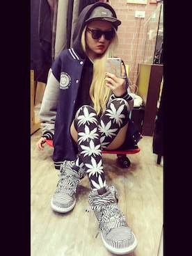 「HUF」｜「アイテム（ノーカラージャケット）」を使った、Fabbyさん（レディース・160cm）の冬コーディネート