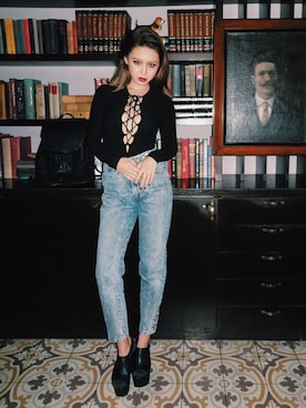 「The Reformation（ザ リフォメーション）のアイテム（トップス）」を使った、HarunaYokotaさん（レディース・160cm）の冬コーディネート