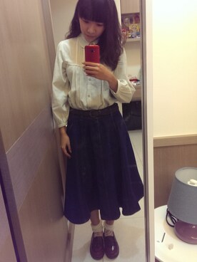 「丹寧」｜「アイテム（デニムスカート）」を使った、蔡佳純さん（レディース・158cm）の秋コーディネート