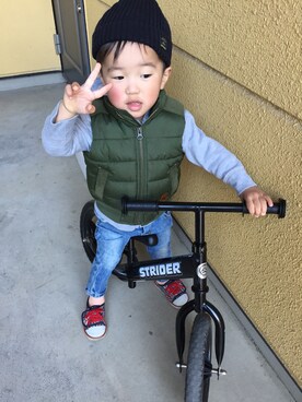 「babygap」｜「アイテム（ダウンベスト）」を使った、joeさん（キッズ・90cm）の冬コーディネート