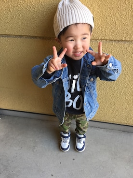 「OSHKOSH（オシュコシュ）のアイテム（デニムジャケット）」を使った、joeさん（キッズ・90cm）の冬コーディネート