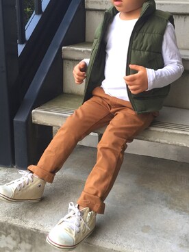 「babygap」｜「アイテム（ダウンベスト）」を使った、joeさん（キッズ・90cm）の秋コーディネート